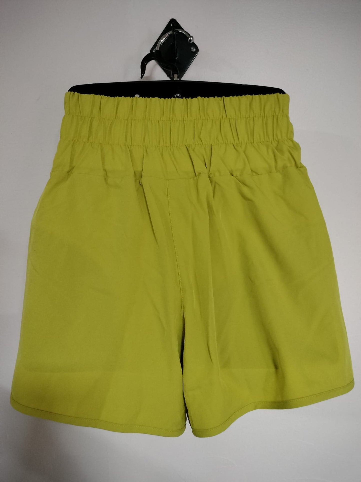 HIGH WAISTED SHORT W INNER PANTY LIME